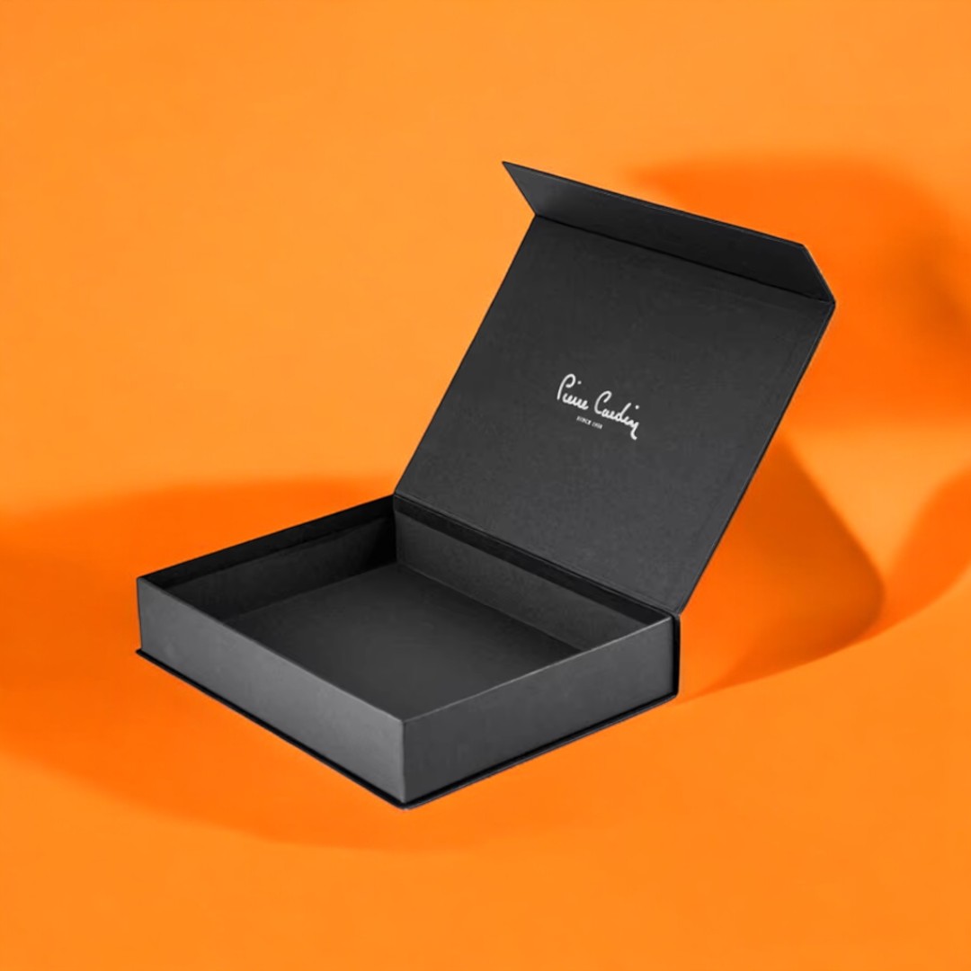 Coat Packaging Boxes 4